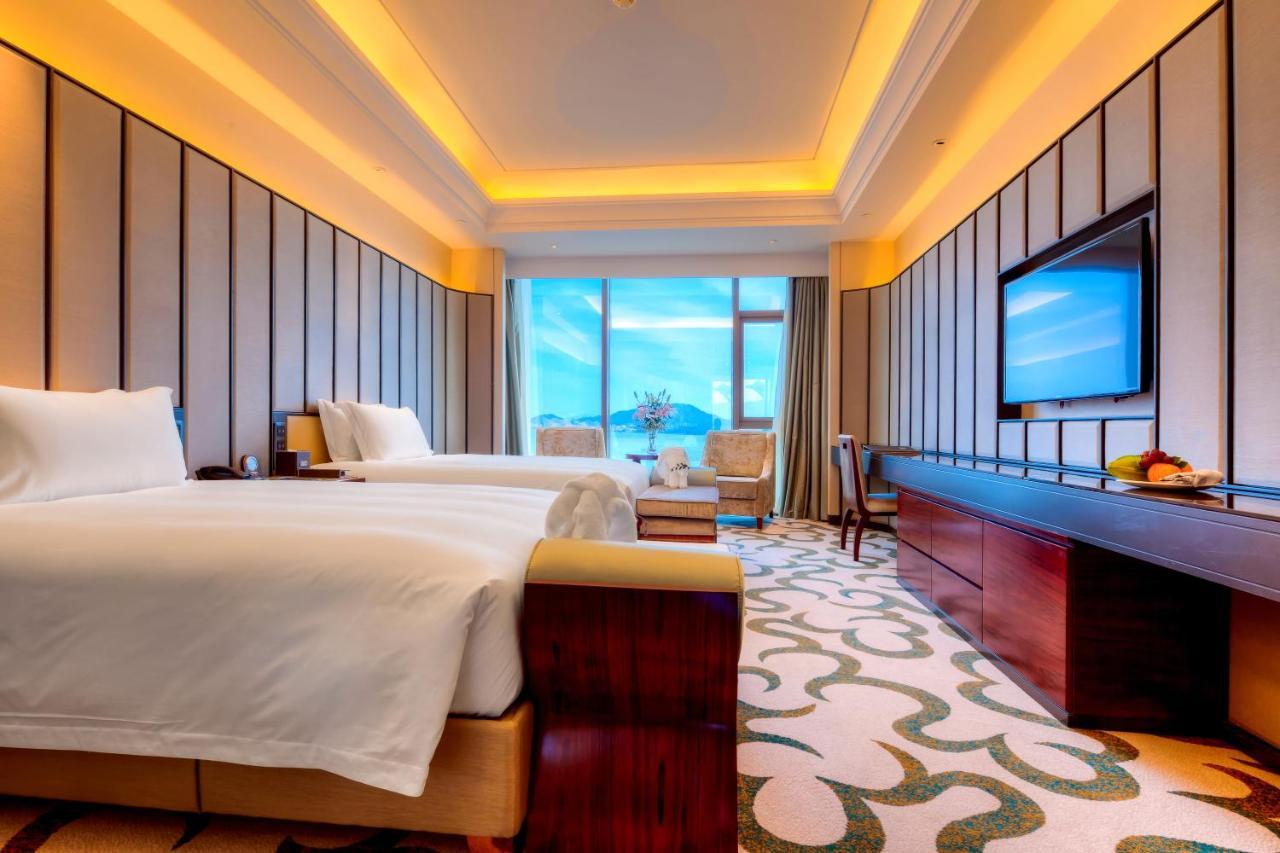 Royal Seaside Hotel And Hot Springs Xiamen Exterior photo