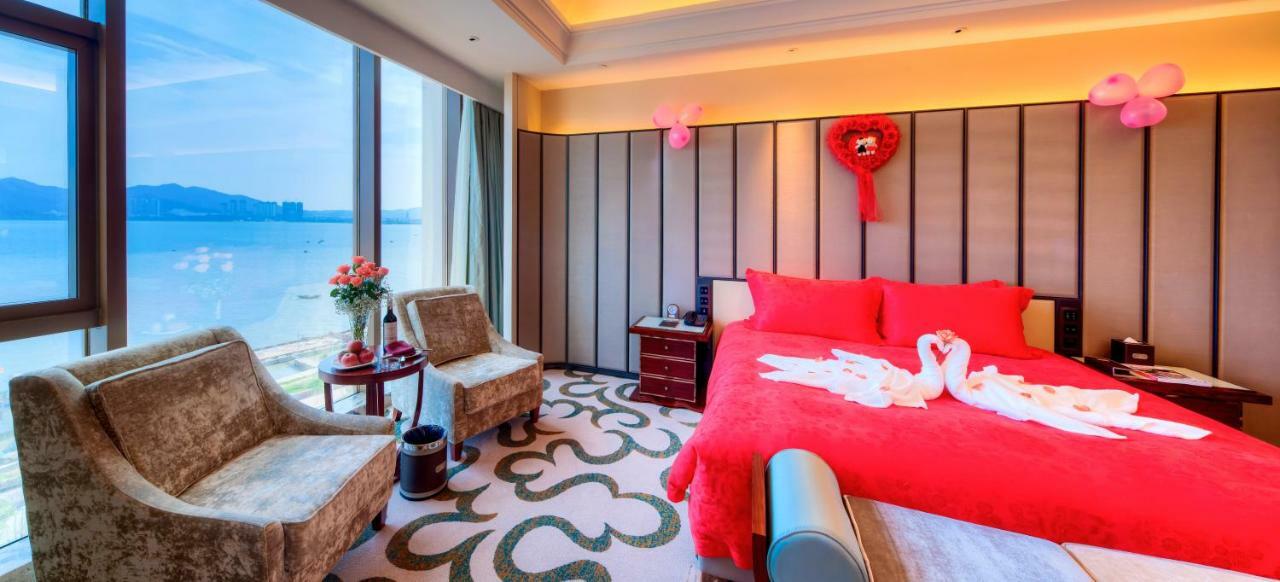 Royal Seaside Hotel And Hot Springs Xiamen Exterior photo