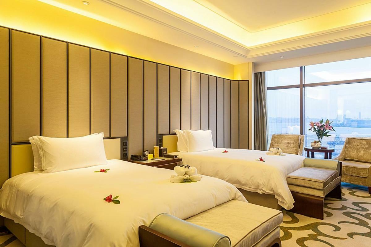 Royal Seaside Hotel And Hot Springs Xiamen Exterior photo